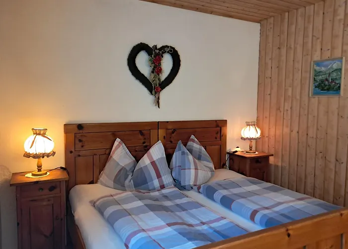 Mitschighof - Apartments Und Pension - Heidis-Welt, Mitschig